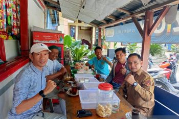 Bau balerang di sekitar Danau Maninjau resahkan warga