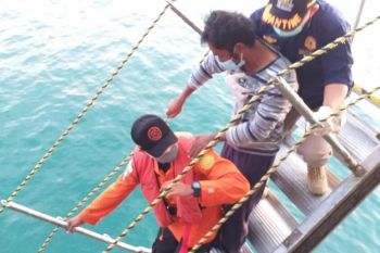 Tiga nelayan Sibolga tenggelam  di perairan Agam ditemukan selamat