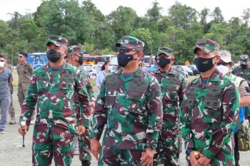 Pangdam XVII/Cenderawasih dampingi kunker Dankodiklatad dan Danpussenif di Mimika