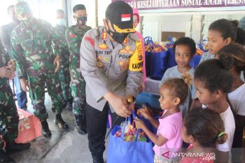 Alumni AKABRI 1999 gelar bakti sosial di Yayasan Curahan Kasih Biak Numfor Papua