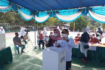 Bupati Bangka pastikan pelaksanaan Pilkades serentak berjalan aman