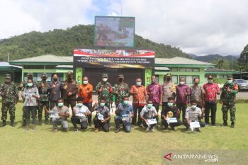 TMMD ke-112 di wilayah Kodim 1709/Yawa ditutup Danrem 173/PVB