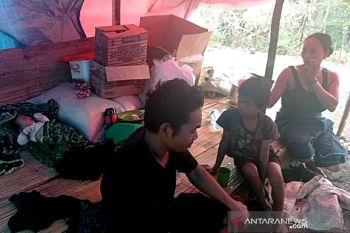Warga Badui korban kebakaran kini tinggal di tenda pengungsian