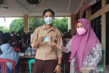 Disdukcapil Agam cetak-rekam KTP 144 keping di momentum gebyar vaksin