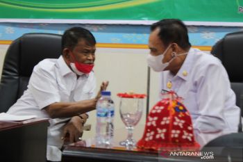 Gubernur Sulteng  minta pemkab terus gencarkan vaksinasi COVID-19