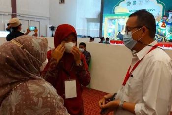 Tangis kafilah STQ Sumbar pecah usai tampil di babak penyisihan