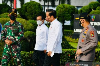 President  Jokowi visits to North Kalimantan to plant mangrove trees