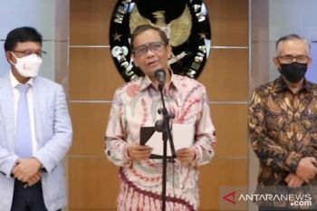 Mahfud minta korban pinjol  ilegal tak usah membayar utang