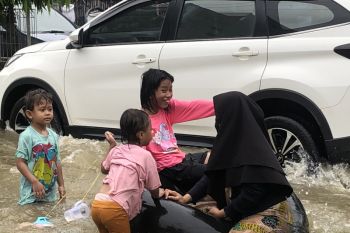Banjir landa Kota Samarinda hingga kini belum surut