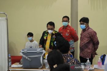 Wali Kota tinjau pelaksanaan vaksinasi dosis kedua di IAIN Metro