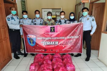 Rutan Maninjau salurkan bantuan ke masyarakat terdampak COVID-19
