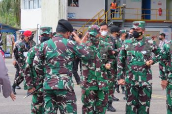 Pangdam XVII/Cenderawasih dampingi kunker Panglima TNI di Mimika