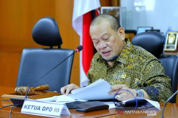 Ketua DPD RI minta semua daerah antisipasi COVID-19 saat PTM