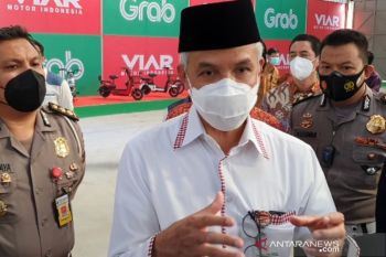 Ganjar minta kepala daerah siapkan tempat pengungsian standar  prokes