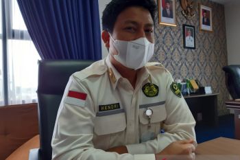 Rumah tangga miskin di Kepri dialiri listrik