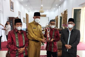 Kafilah STQ Rusydi Haris Dwiputra berangkat haji dan dapat ruko dari Pemprov Sumbar