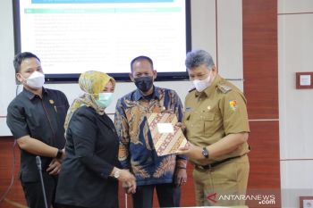 Pemkot-Banggar DPRD Solok bahas evaluasi Gubernur terhadap Ranperda perubahan APBD 2021