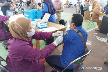 Parigi Moutong  genjot vaksinasi COVID-19 di pasar tradisional