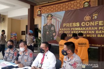 Polisi tetapkan tiga tersangka kasus  pembakaran pos timbangan di Muba