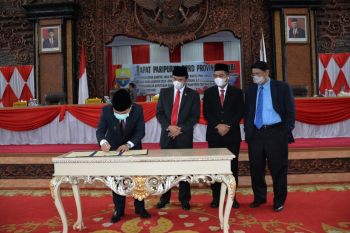 Jambi resmi miliki perda penyelenggaraan jalan Provinsi