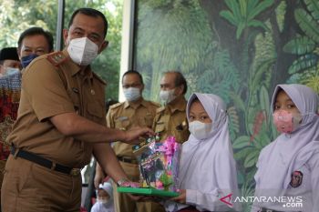 11 sekolah di OKU terima  bantuan sarana pendukung PTM