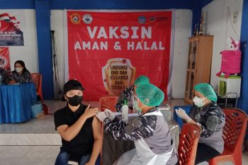 Danlantamal VIII  imbau warga tetap disiplin prokes cegah COVID-19