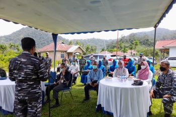 Dukung wisata mangrove, PLN Sumbar sumbangkan dana TJSL Rp195 juta