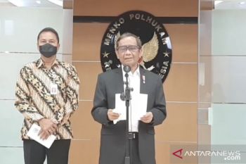 Pemerintah memberikan gelar pahlawan nasional kepada empat tokoh