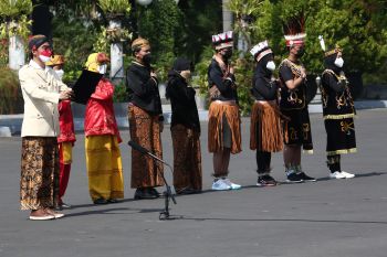 Patut ditiru, 10 pemuda dapat penghargaan karena tangani COVID-19