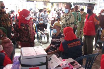 Wali Kota harap warga Bandarlampung tak perlu diperintah ikut vaksinasi