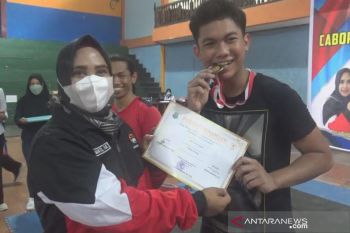 Legislator Kapuas minta pemkab perhatikan Cabor angkat berat