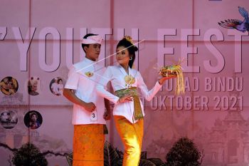 Lomba busana adat Bali