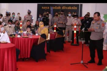 Polda Sumsel tingkatkan 'keroyok vaksin' percepat kekebalan komunal