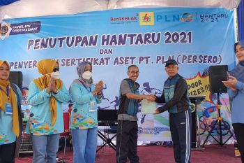 Tingkatkan kolaborasi, ATR/BPN serahkan sertipikat aset PLN saat penutupan Hantaru