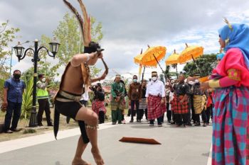 Ketua DPD-RI sayangkan ketidakhadiran bupati diacara adat dan budaya Kerajaan Mempawah