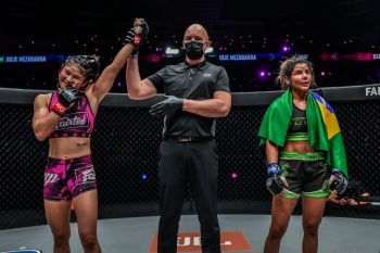 Stamp Fairtex dan Ritu Phogat berebut gelar juara ONE Women's Atomweight World Grand Prix