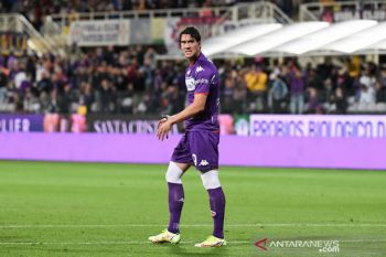Dusan Vlahovic bawa Fiorentina gilas Spezia 3-0