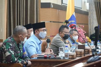 Pemkot Mataram memvalidasi data sasaran vaksin COVID-19