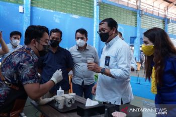 Kampanyekan Electrifying Lifestyle, PLN Suluttenggo adakan duel masak manfaatkan kompor induksi