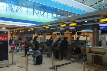 Tarif tes PCR di Bandara Lombok turun menjadi Rp300.000