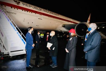 Presiden Joko Widodo tiba di Glasgow untuk menghadiri KTT COP26