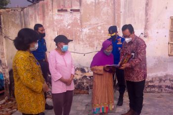 Pemkot Yogyakarta menyalurkan bantuan untuk korban kebakaran
