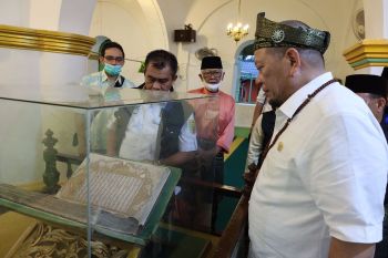 Kunjungi Masjid Sultan Riau, LaNyalla minta Pemprov Kepri kembangkan wisata religi