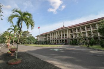 UGM peringkat pertama kampus terbaik di Indonesia