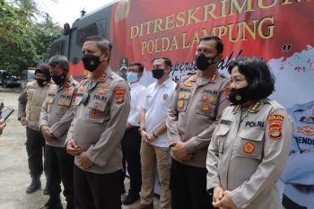 Polda Lampung hibur anak-anak yang ditinggal orangtuanya akibat terdampak COVID-19