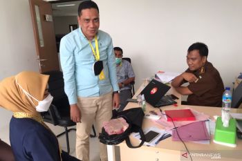 Mantan Direktur RSUD Lombok Utara serahkan Rp100 juta ke jaksa