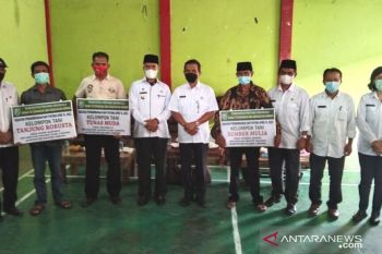 Petani di Rejang Lebong terima bantuan sapi dari Kementerian Pertanian RI