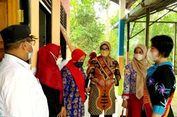 Bunda PAUD Barito Utara buka diklat guru kreatif dan inovatif