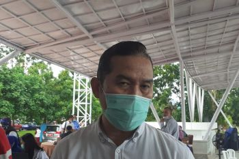 297 pekerja migran menjalani vaksinasi COVID-19 di Batam