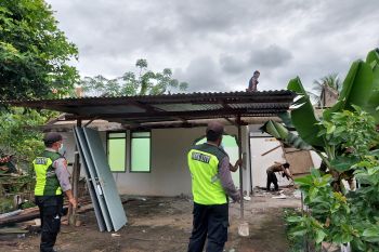 Sempat dihalangi, pembongkaran rumah negara di Unand Padang rampung